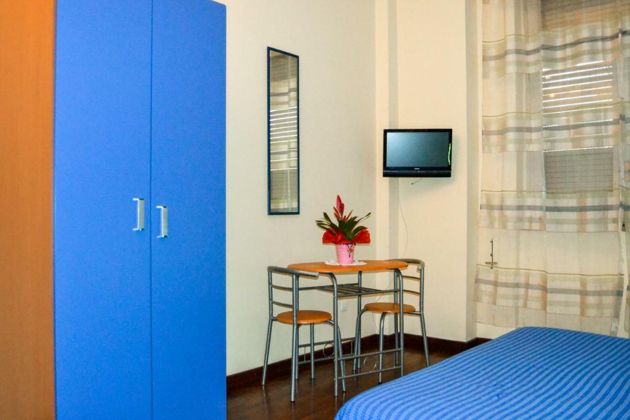 Cheap In Center Hotell Palermo Eksteriør bilde